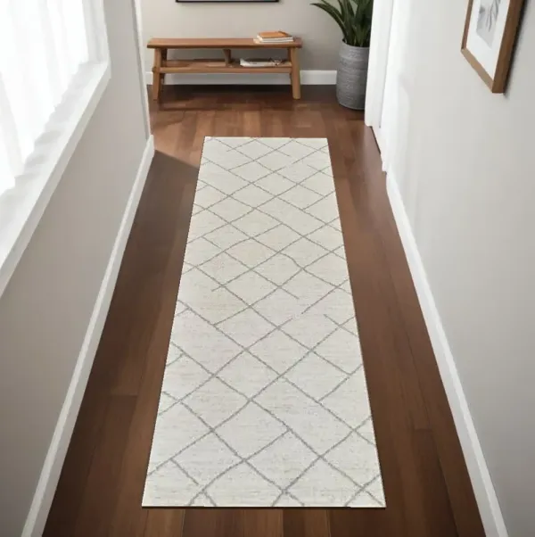 8' Abstract Distressed Area Rug - Beige And Cream