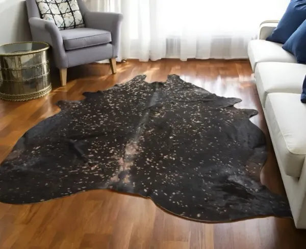 8' x 10' Cowhide Animal Print Power Loom Area Rug - Brown And Tan