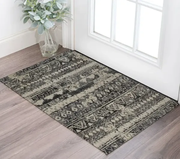2' x 3' Wool Geometric Hand Knotted Area Rug - Ivory Gray And Black