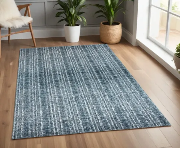 4' x 6' Power Loom Polypropylene Area Rug - Blue And Ivory