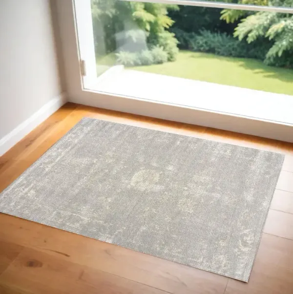 2' x 3' Modern Distressed Scatter Rug - Gray