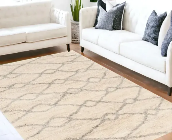 5' x 8' Machine Woven Chain Link Indoor Area Rug - Ivory Gray