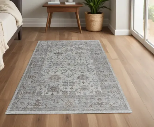 3.9' x 5.6' Oriental Area Rug - Grey
