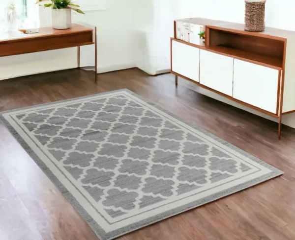 4' x 6' Moroccan Area Rug - Gray