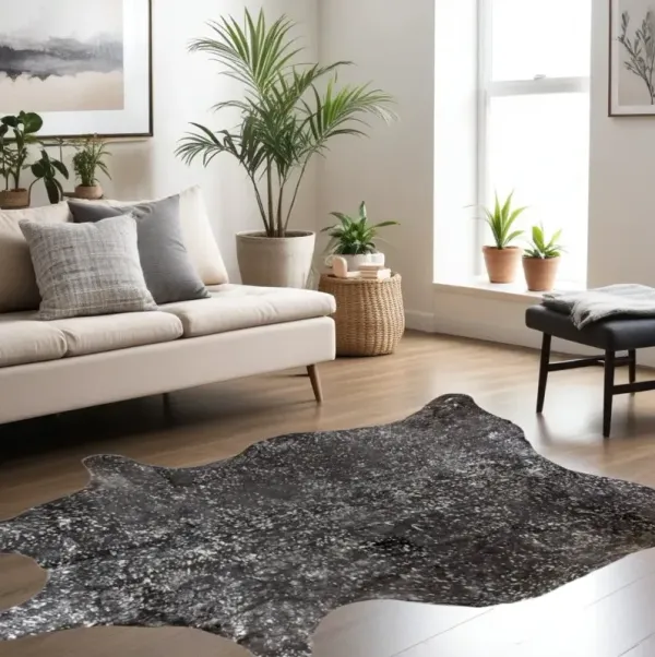 6' x 7' Cowhide Hand Knotted Area Rug - Brown And Silver