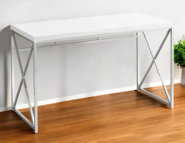 23.8" x 47.3" x 29.8" Computer Desk - White And Silver