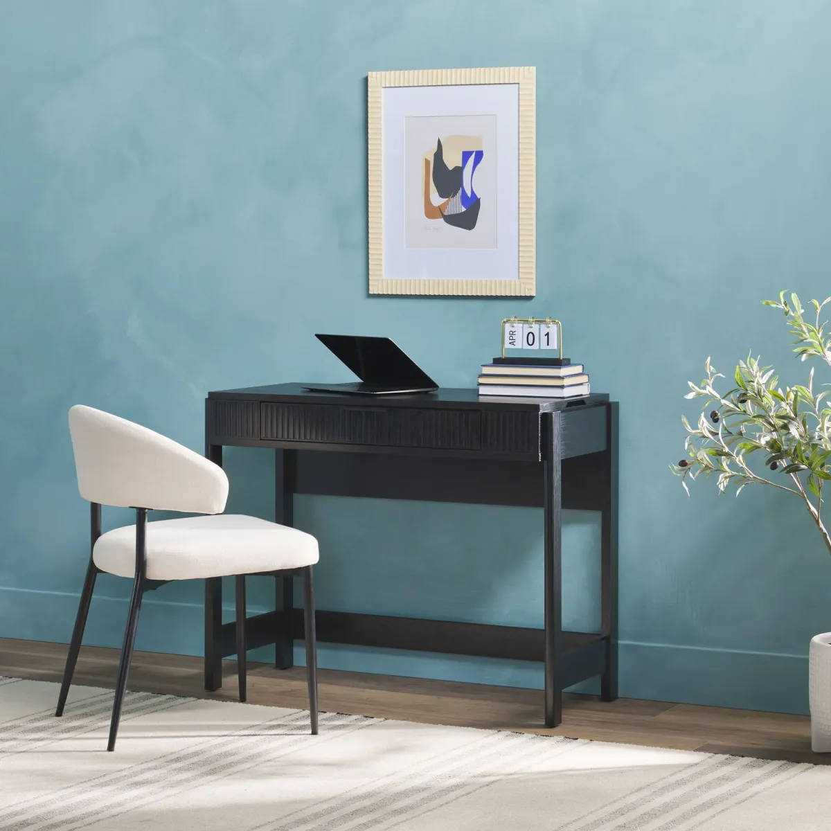 Transitional Reeded Writing Desk With Drawer