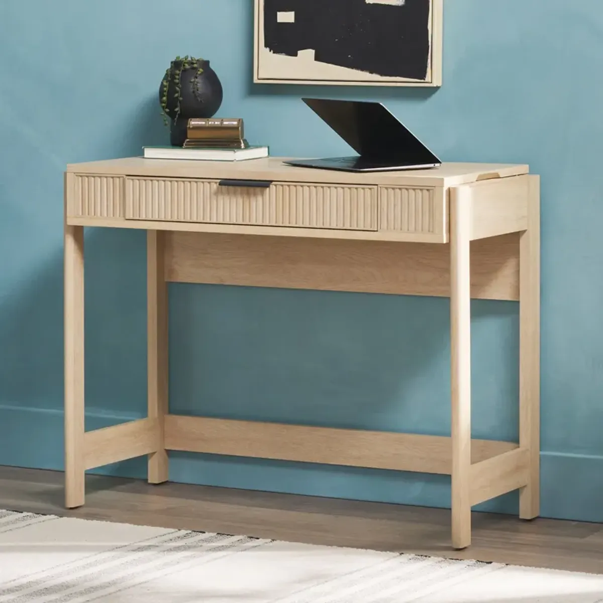 Transitional Reeded Writing Desk With Drawer