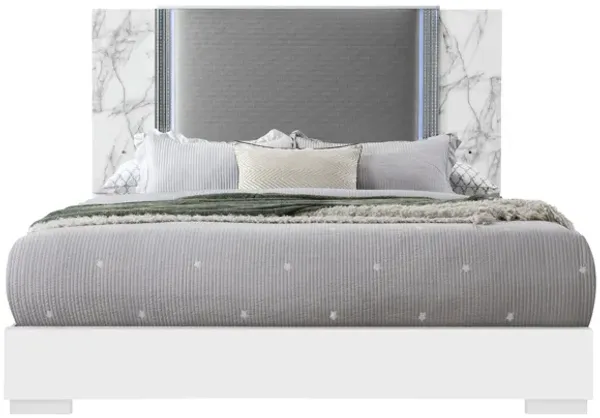 Moon - Bed With LED Accent Lighting