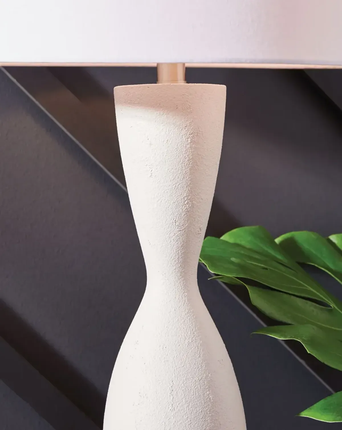 Davinford - White - Poly Table Lamp