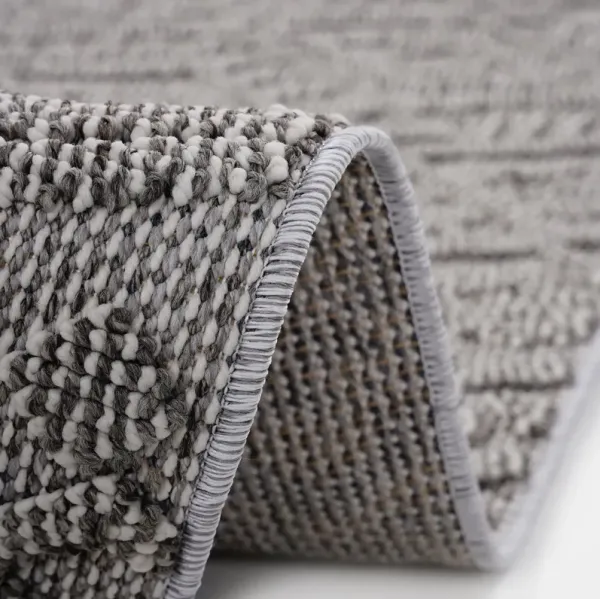 Guros - Traditional Indoor / Outdoor Rug