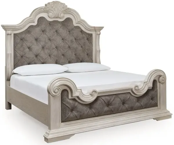 Bruchandi - Upholstered Panel Bed