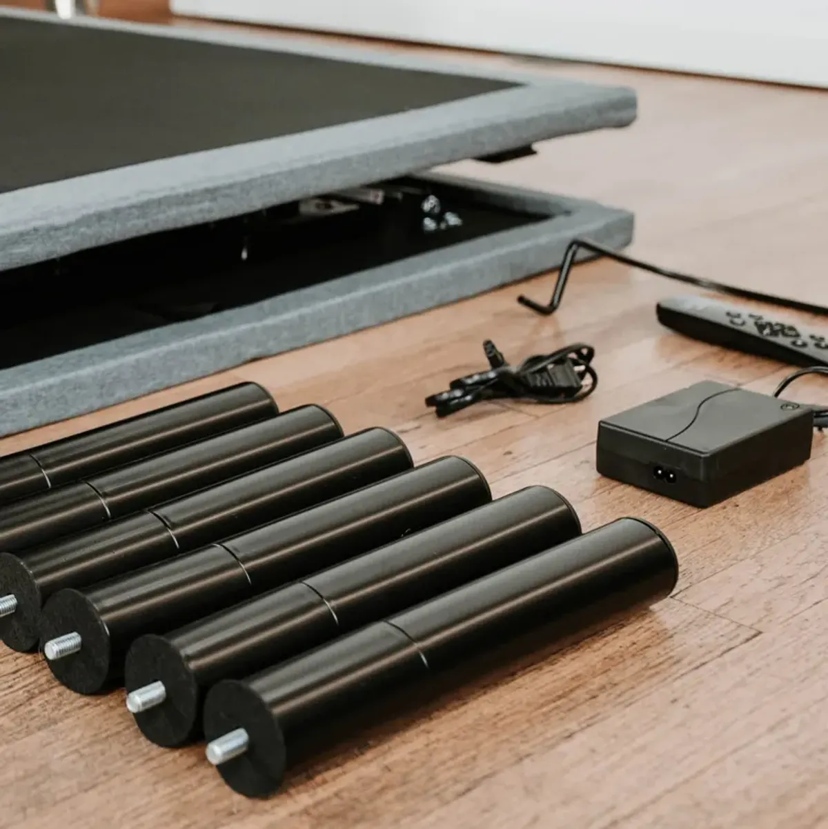 Btx5 - Adjustable Bed Base With Head And Foot Position Adjustment