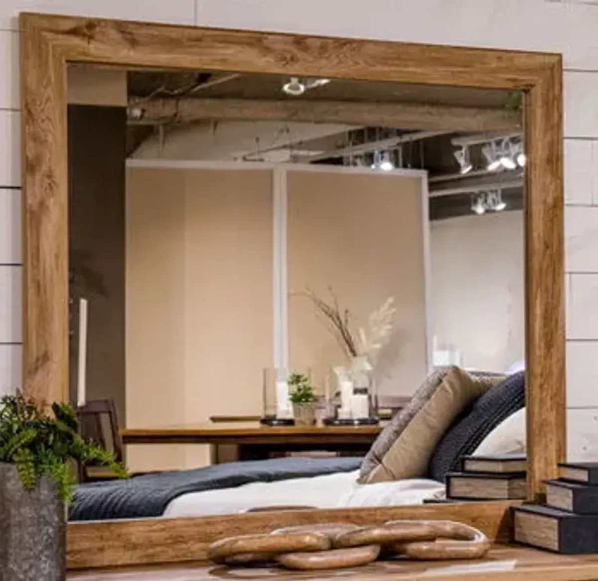 Maystonna - Bedroom Mirror - Brown