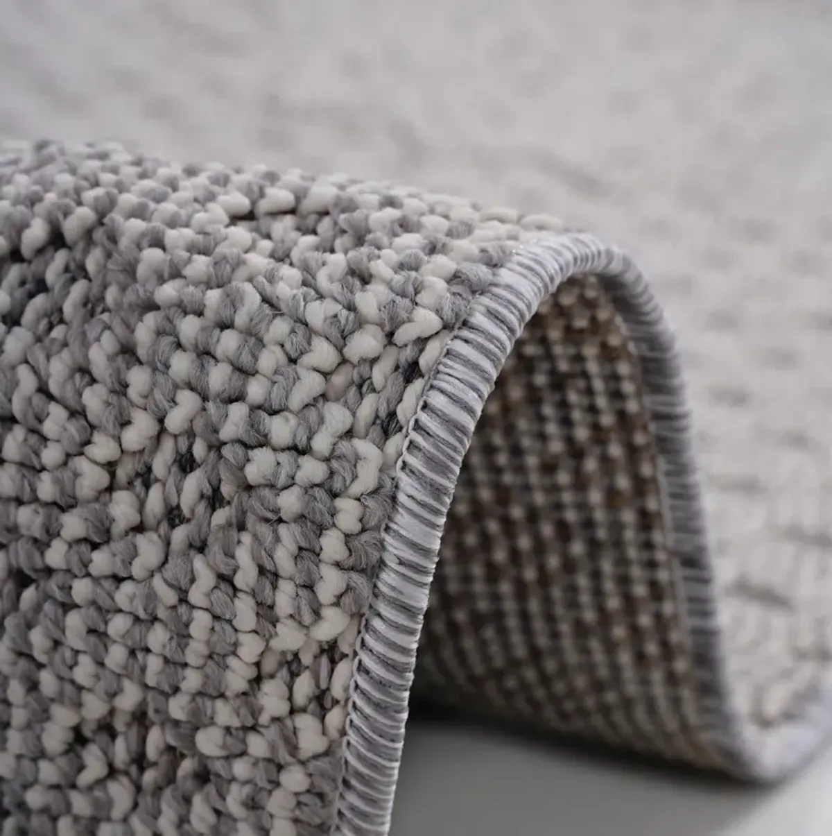 Guros - 8' X 10' Medallion Indoor / Outdoor Area Rug - White / Ivory