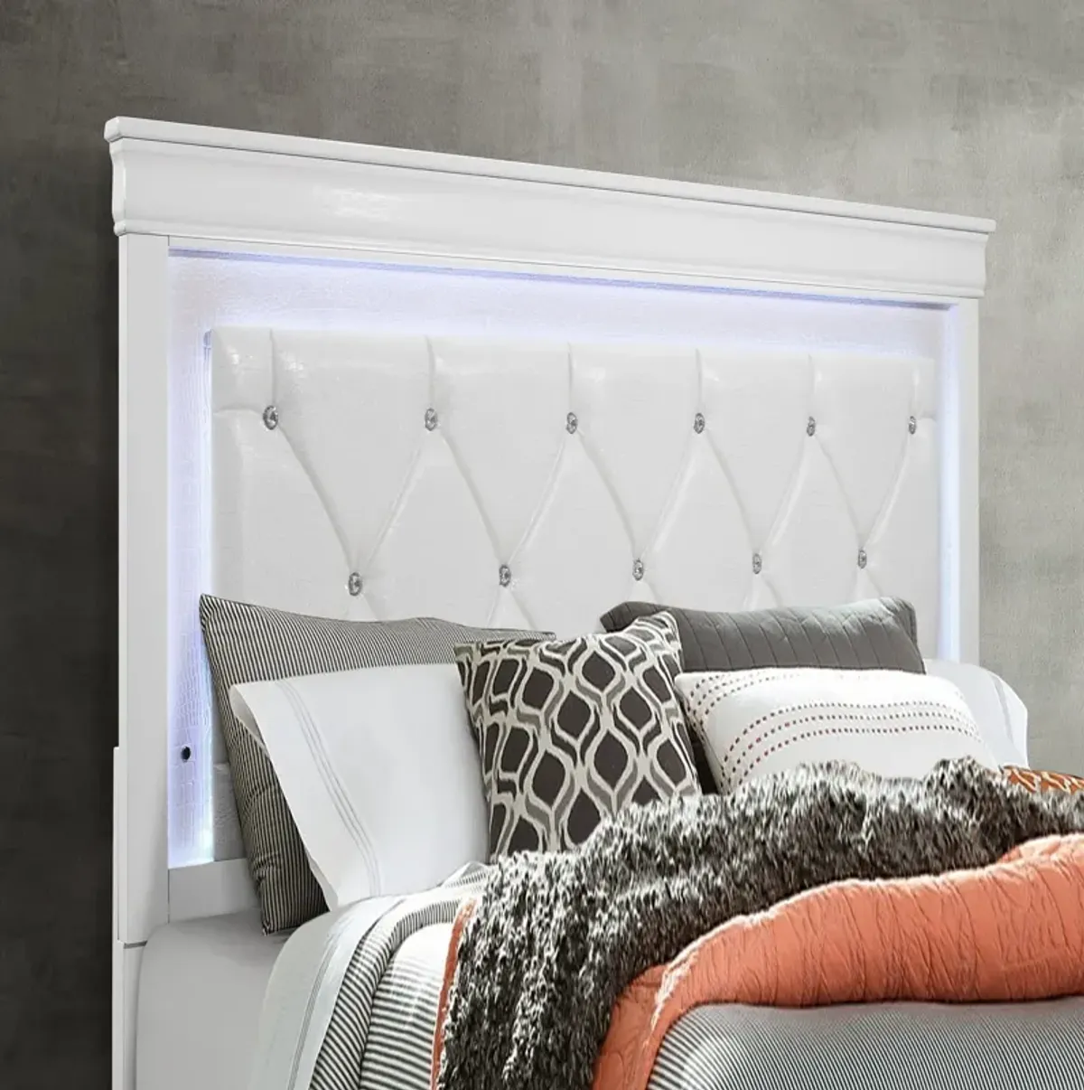 Shaker - 5 Pieces Bedroom Set With Crystal Inspired Tufted Headboard And LED Lighting