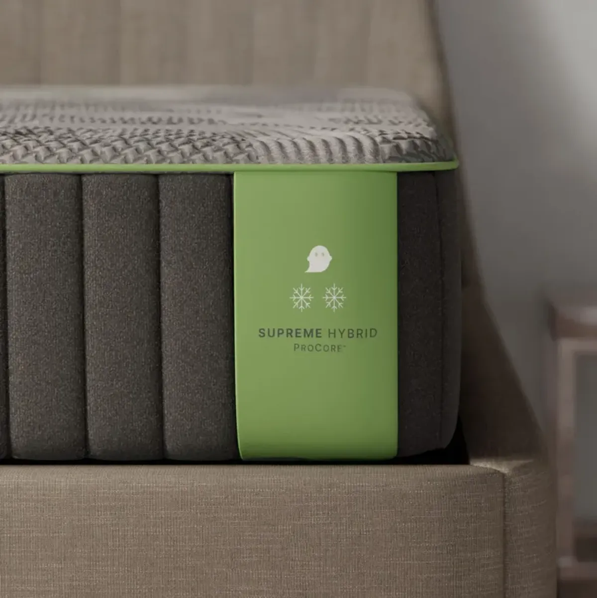 Supreme - 12" Hybrid Mattress With Plush Quilted Cooling Foam Design