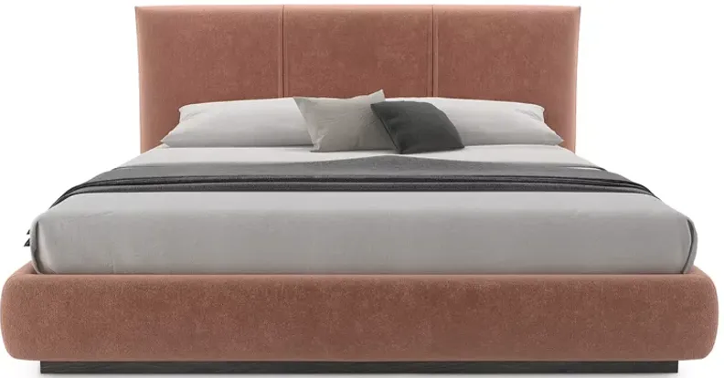 HuppÃ© Laurent Upholstered King Bed