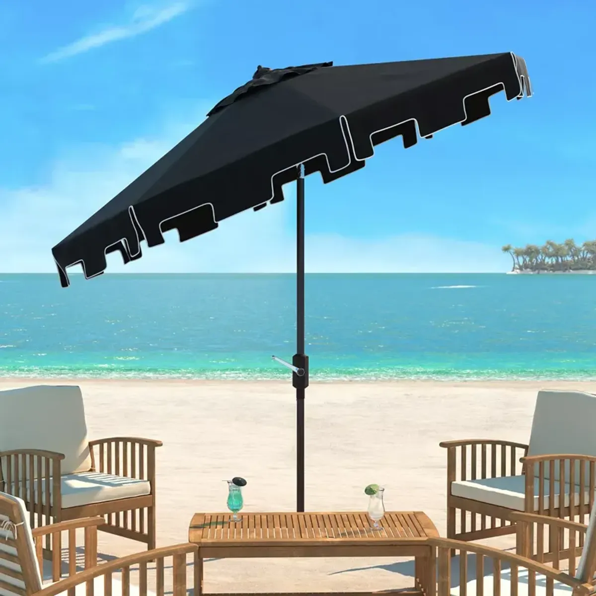 SAFAVIEH Zimmerman 9 Ft Crank Market Umbrella