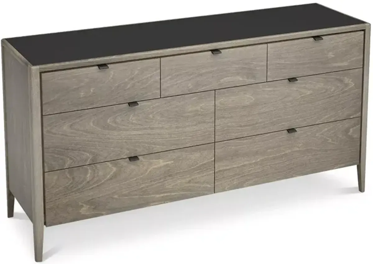 HuppÃ© Edmond 7-Drawer Dresser