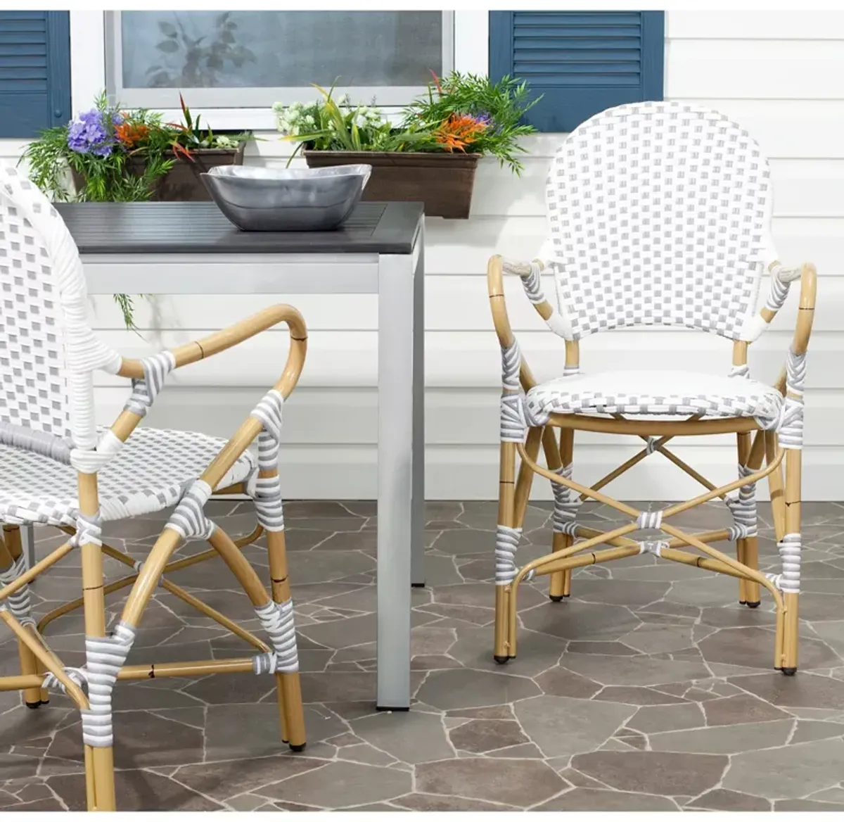 SAFAVIEH Hooper Indoor-Outdoor Stacking Arm Chair, Set of Two