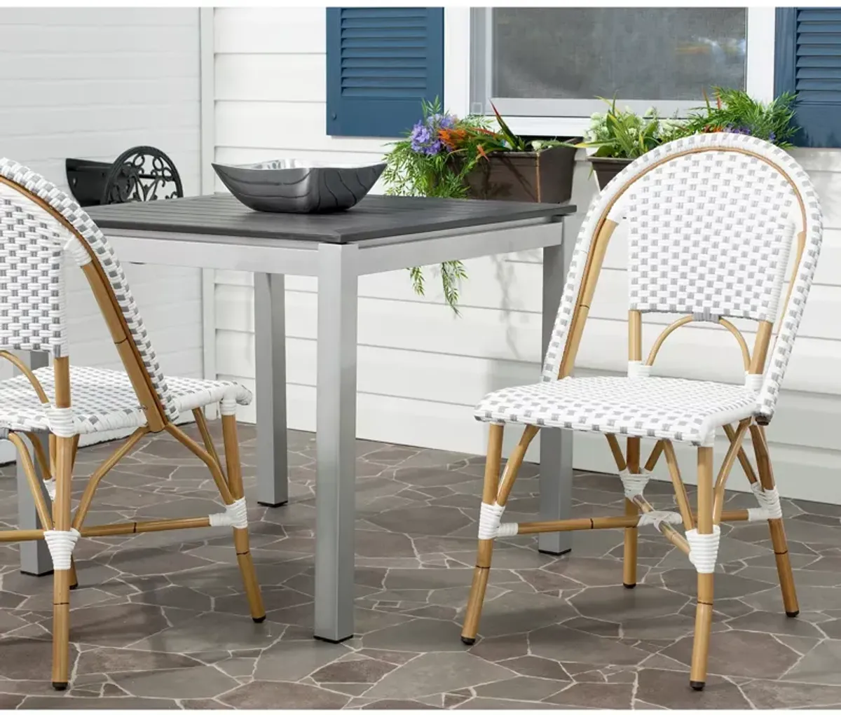 SAFAVIEH Salcha Indoor-Outdoor French Bistro Side Chair, Set of Two