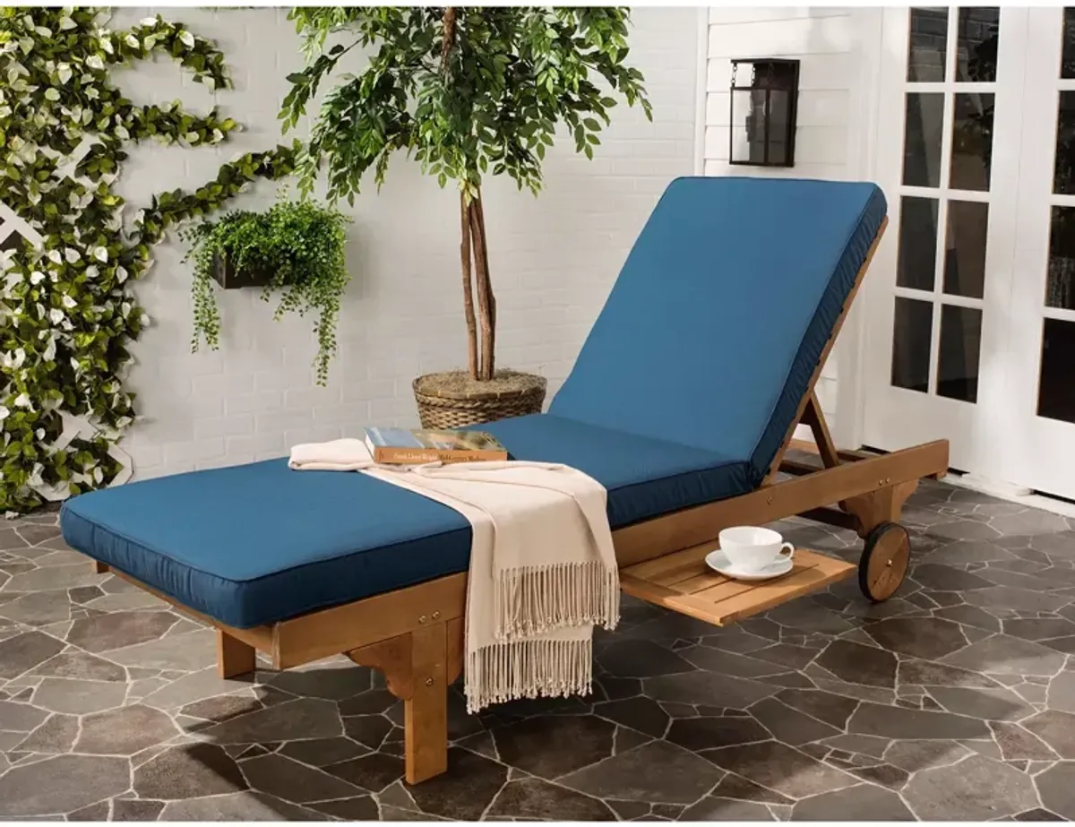SAFAVIEH Newport Chaise Lounge Chair With Side Table