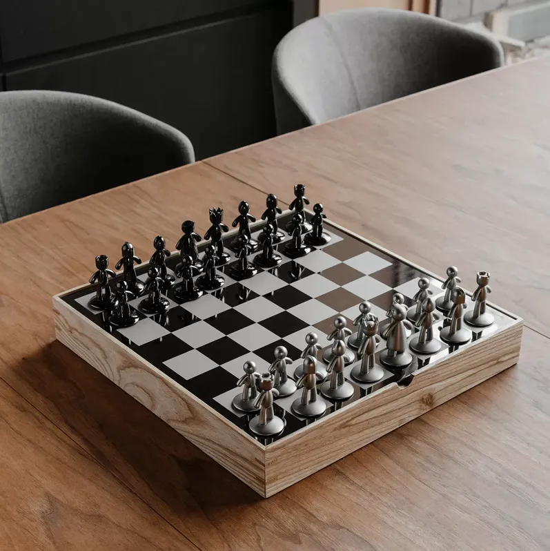 Umbra Buddy Chess Set