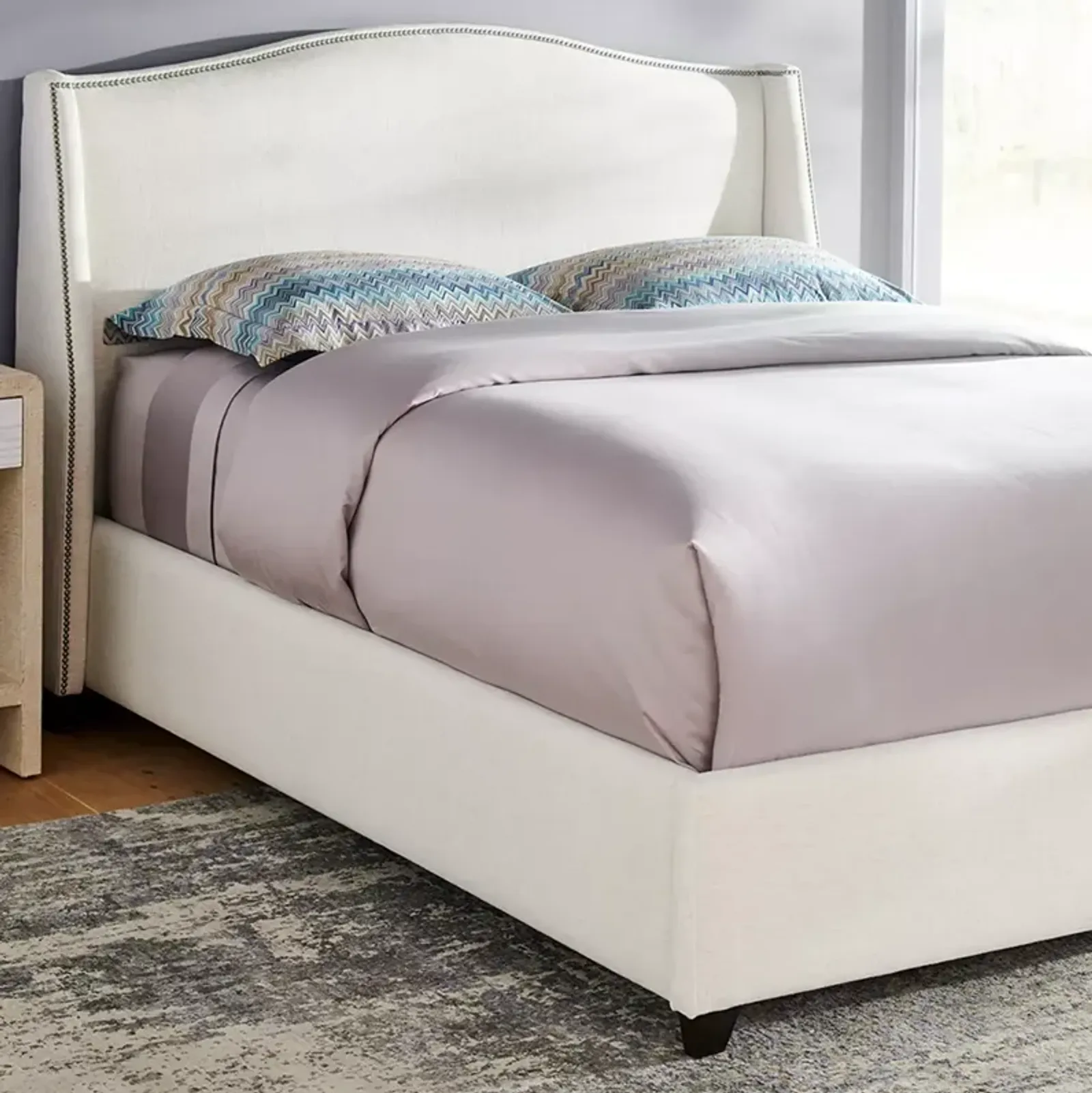 Bloomingdale's Artisan Collection Avalon Queen Bed