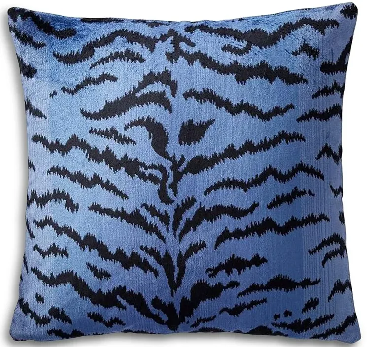 Tigre Decorative Pillow, 22" x 22"