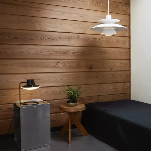 Louis Poulsen AJ Oxford 11" Table Lamp