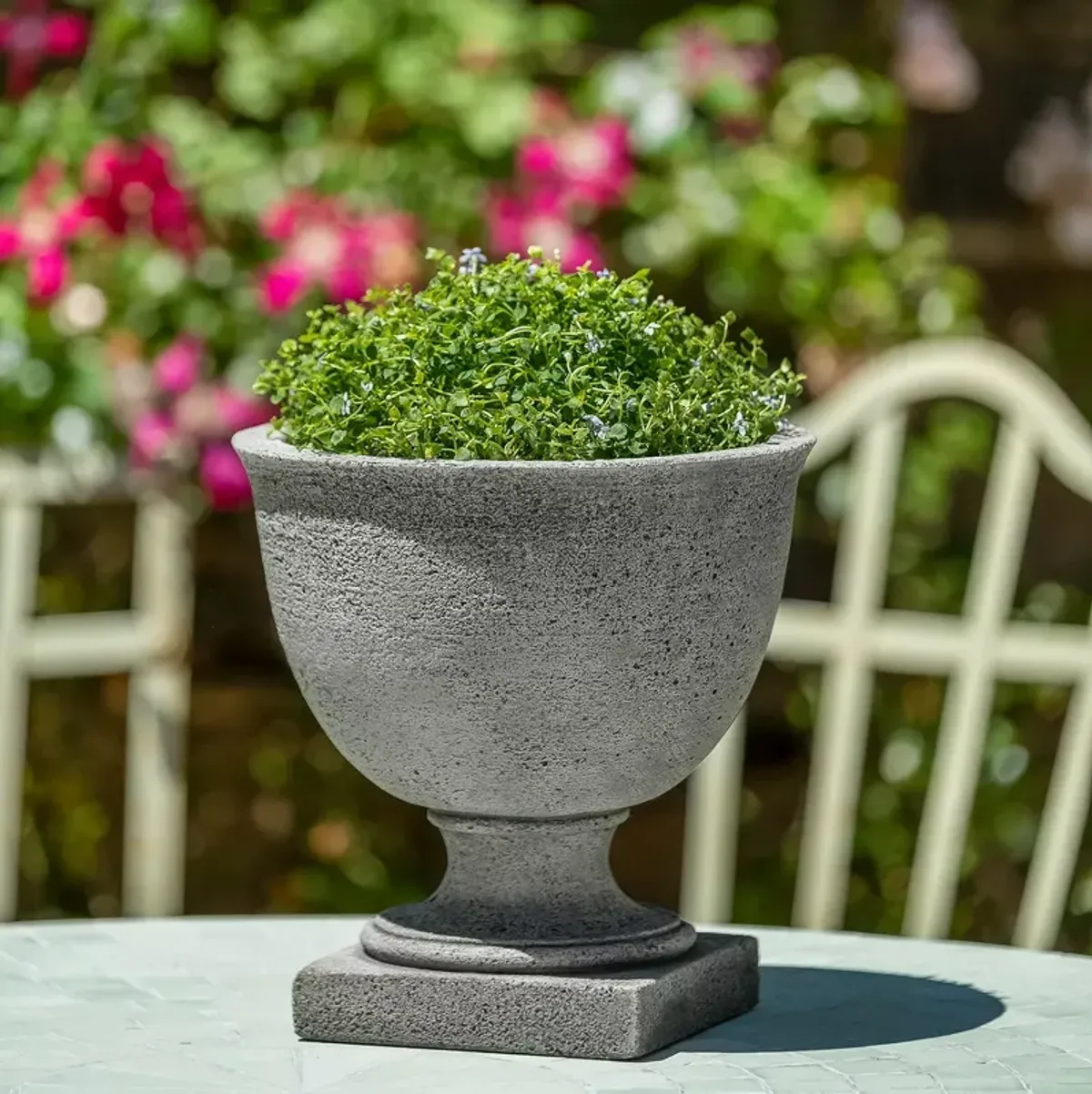 CAMPANIA INTERNATIONAL Hempstead Urn