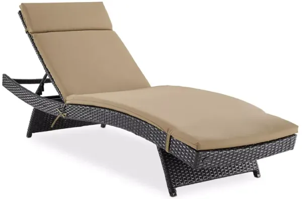 Sparrow & Wren Crescent Outdoor Wicker Chaise Lounge