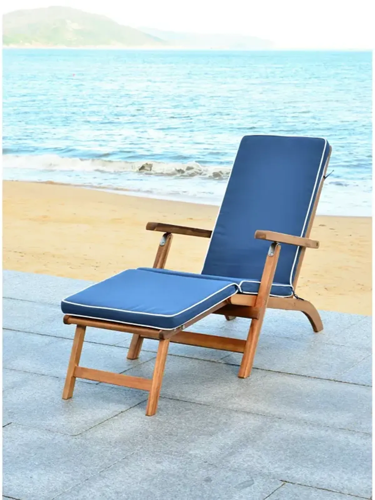 SAFAVIEH Palmdale Outdoor Lounge Chair