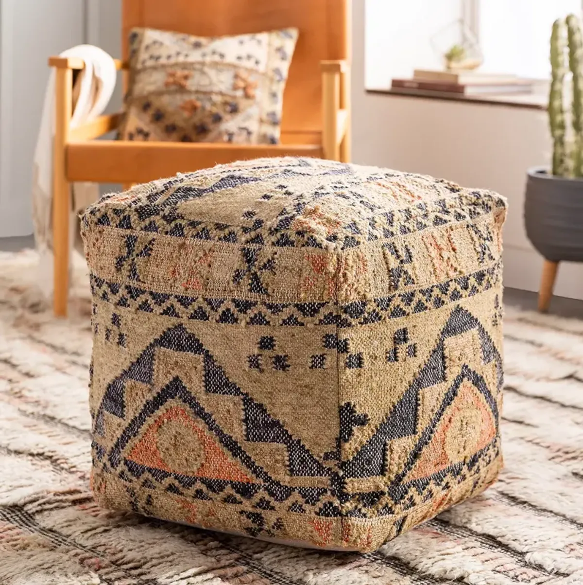 Surya Luanda Pouf