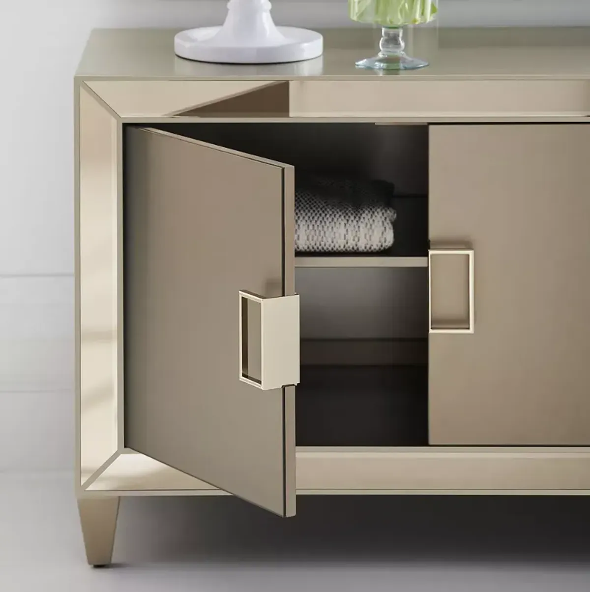 Caracole Media Mogul Media Console