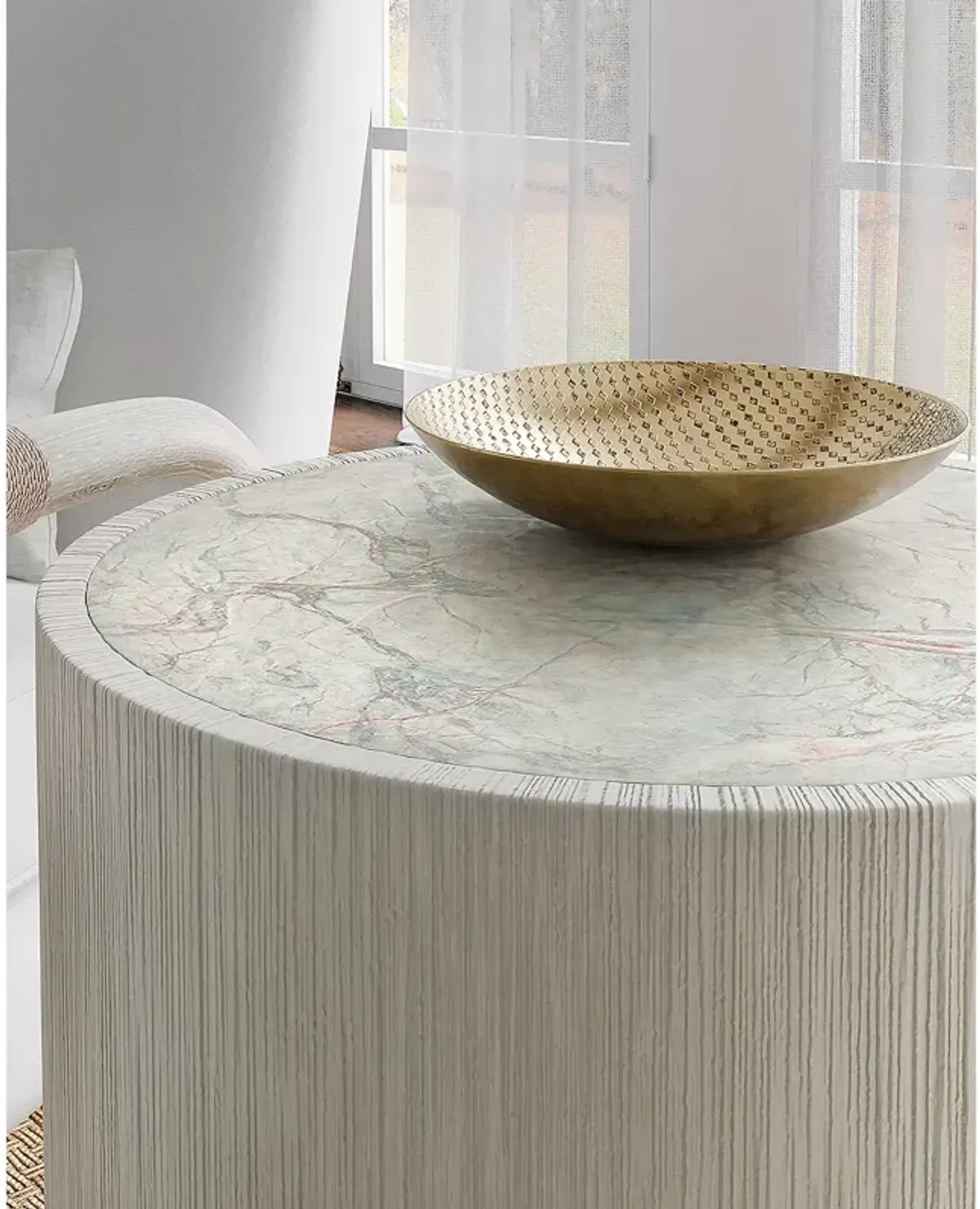 Hooker Furniture Serenity Swale Round Side Table