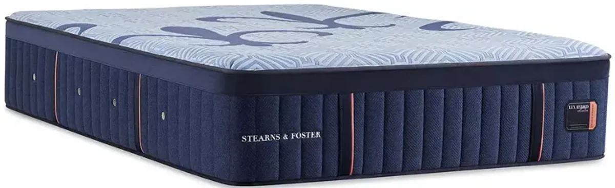 Stearns & Foster Luxe Estate Hybrid Soft Queen Mattress & 5" Low Profile Box Spring Set