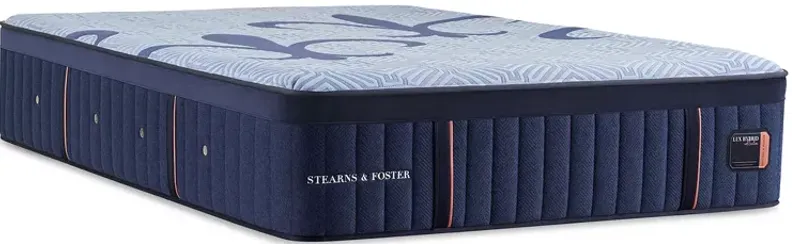 Stearns & Foster Luxe Estate Hybrid Firm Queen Mattress & 5" Low Profile Box Spring Set