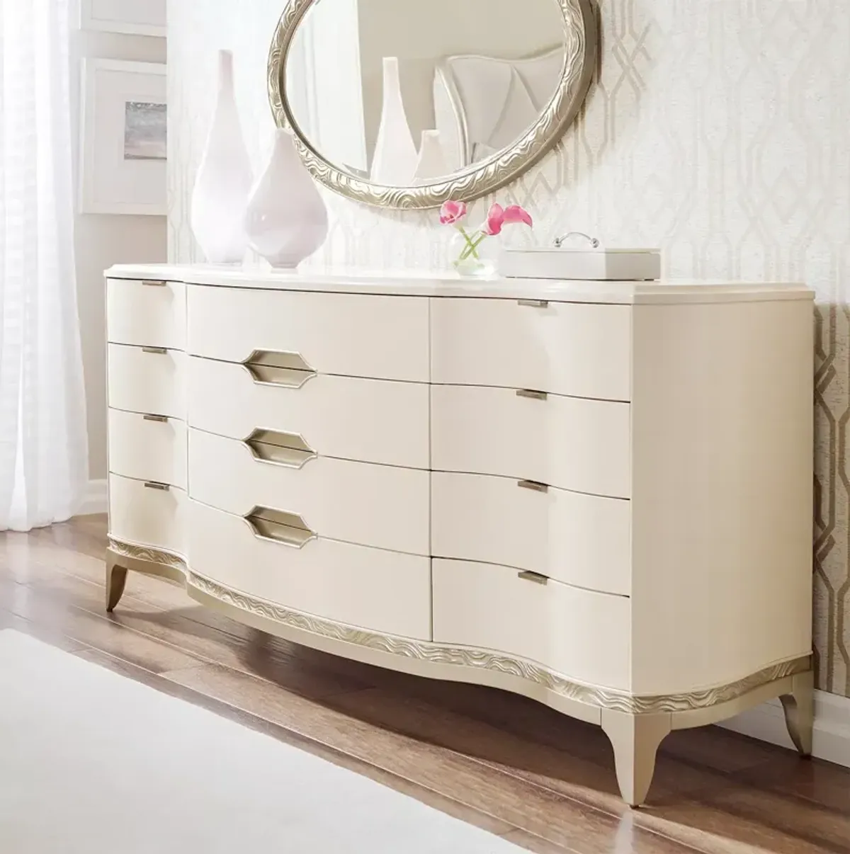 Caracole Adela Dresser