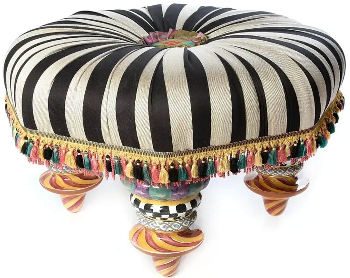 Mackenzie-Childs On Wall Street Setting Seat