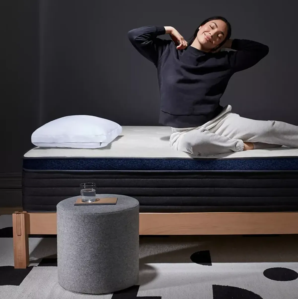 Helix Midnight Luxe GlacioTex 13.5" Medium Firm California King Mattress