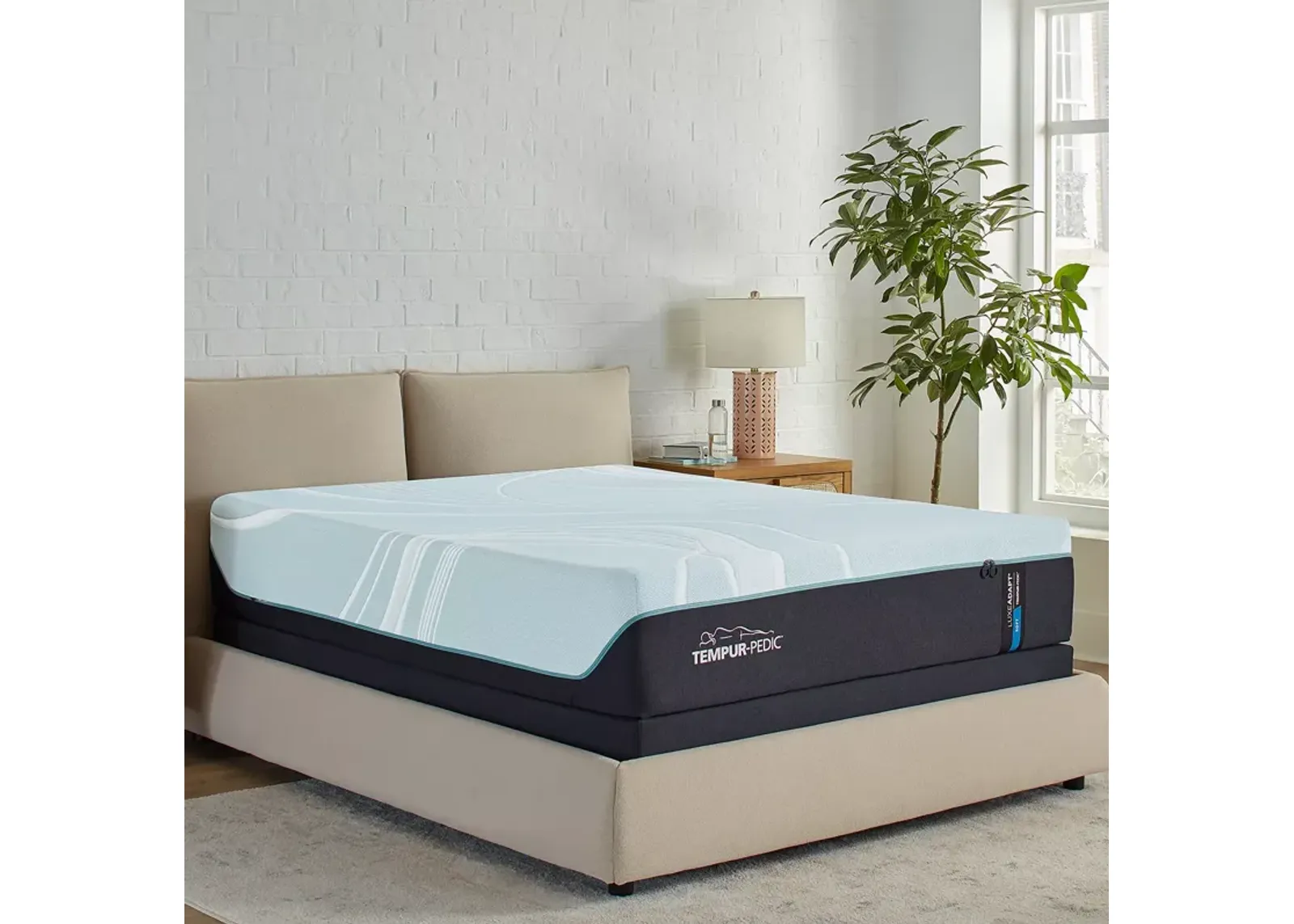 Tempur-Pedic LuxeAdapt 2.0 Soft Split King Mattress Set