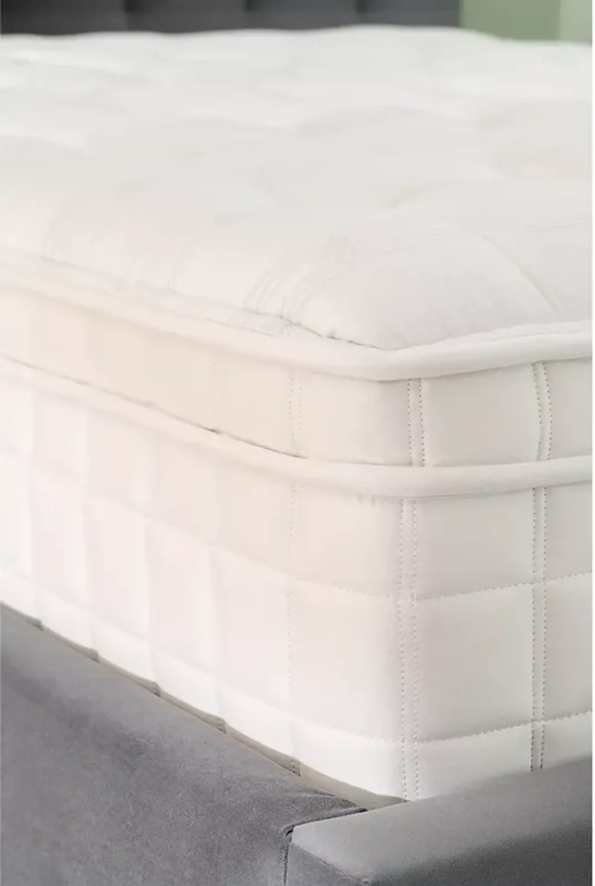 Hudson Park Collection Thompson Medium Euro Top Split Queen Mattress Set, Low Profile - Exclusive