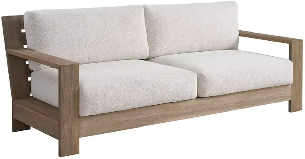 Universal Saratoga Sofa
