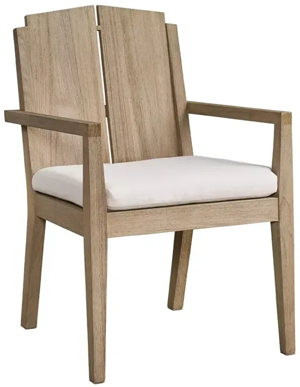 Universal Saratoga Arm Chair