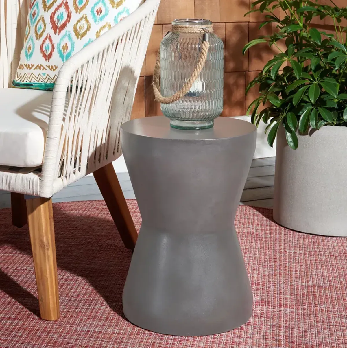 SAFAVIEH Torre Indoor/Outdoor Accent Table