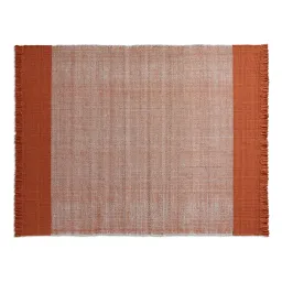 Taupe color