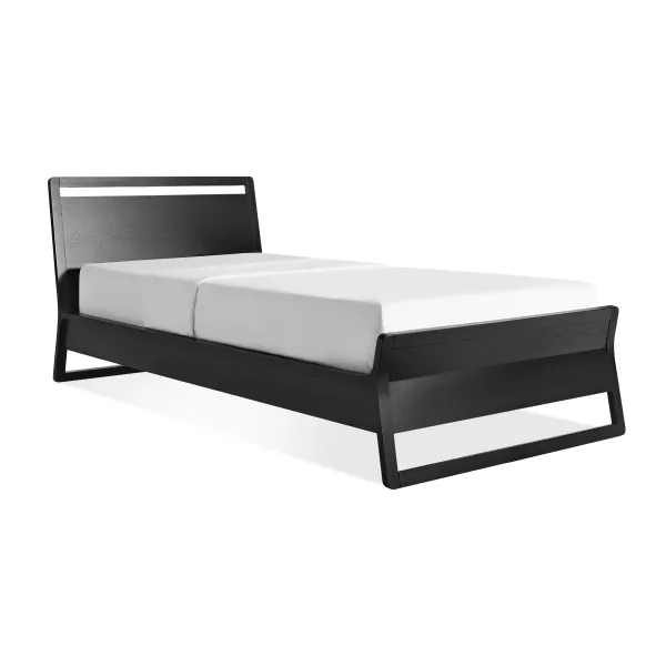 Woodrow Bed