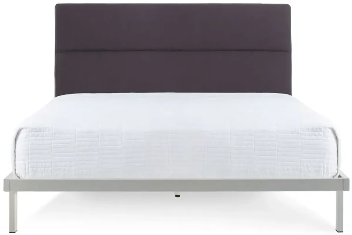 Station Bed